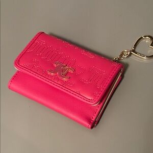 NEW Juicy Couture Vibrant Pink Wallet with Heart Keychain
